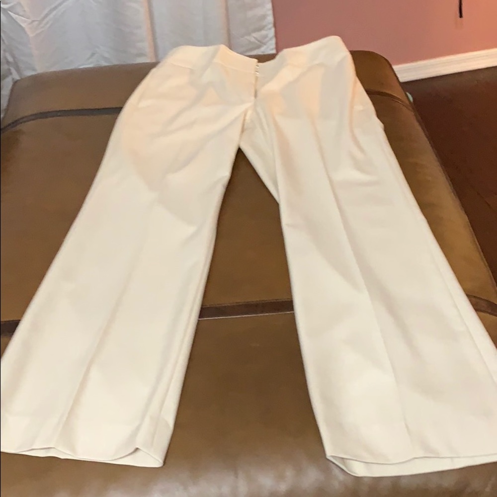 Antonio Melani Dress Pant sz 4. Beige.
